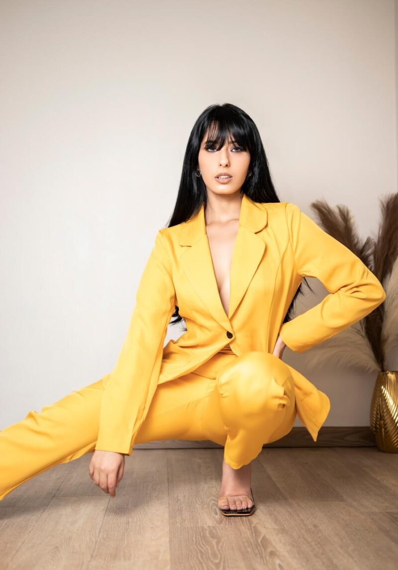 SET BLAZER Y PANTALON AMARILLO