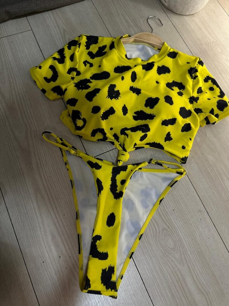 TRAJE DE BAÑO YELOW